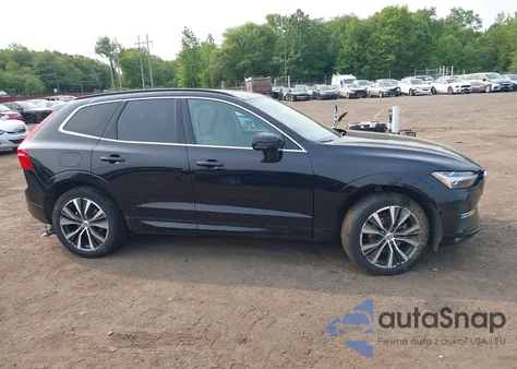 2022 Volvo Xc60 Momentum z USA, uszkodzony, nr VIN YV4L12RK4N1003248